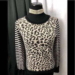 Beautiful cashmere sweater by Bloomingdales